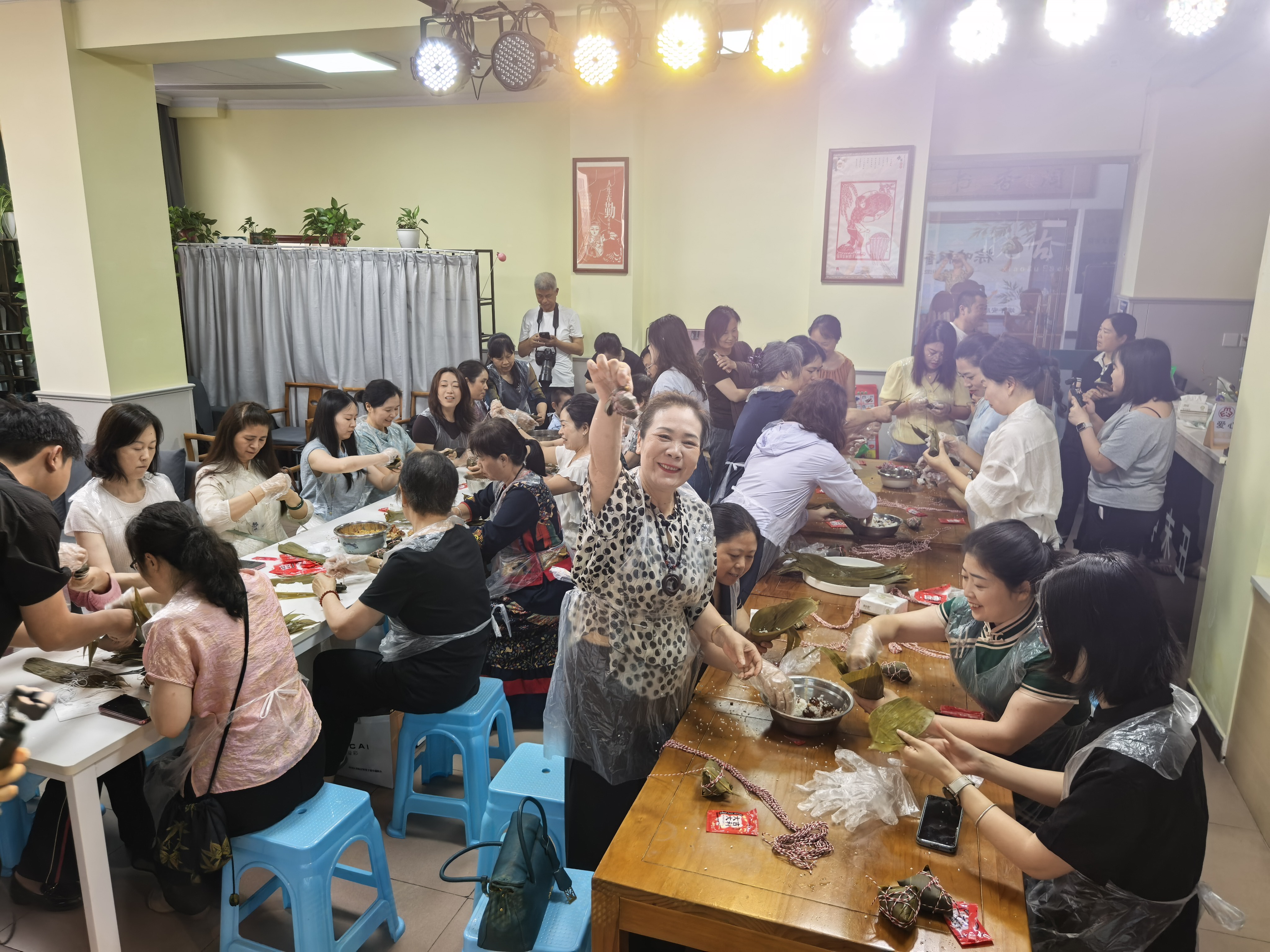 指尖制清粽，束艾迎端阳——民进广元市苍溪县支部联合县文化馆开展端午主题文化活动