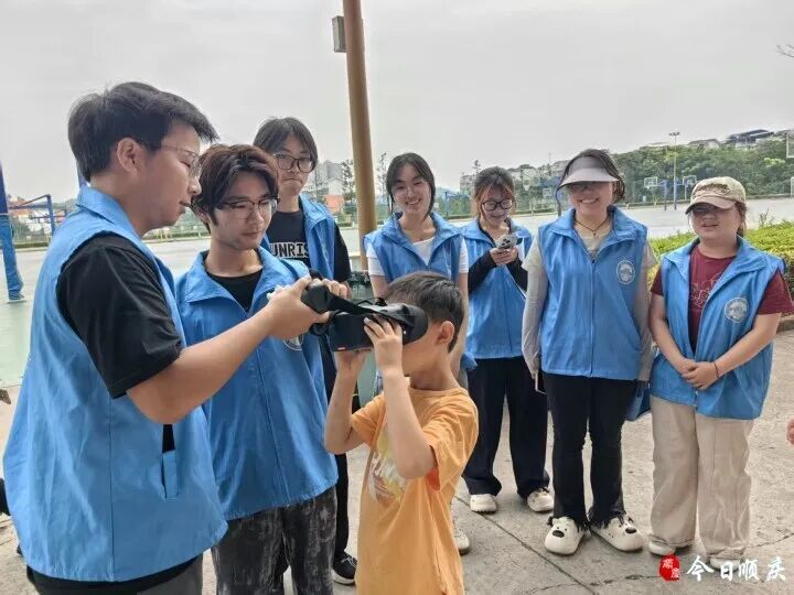 民进顺庆区基层委员会与区科协联合开展航模科普研学活动