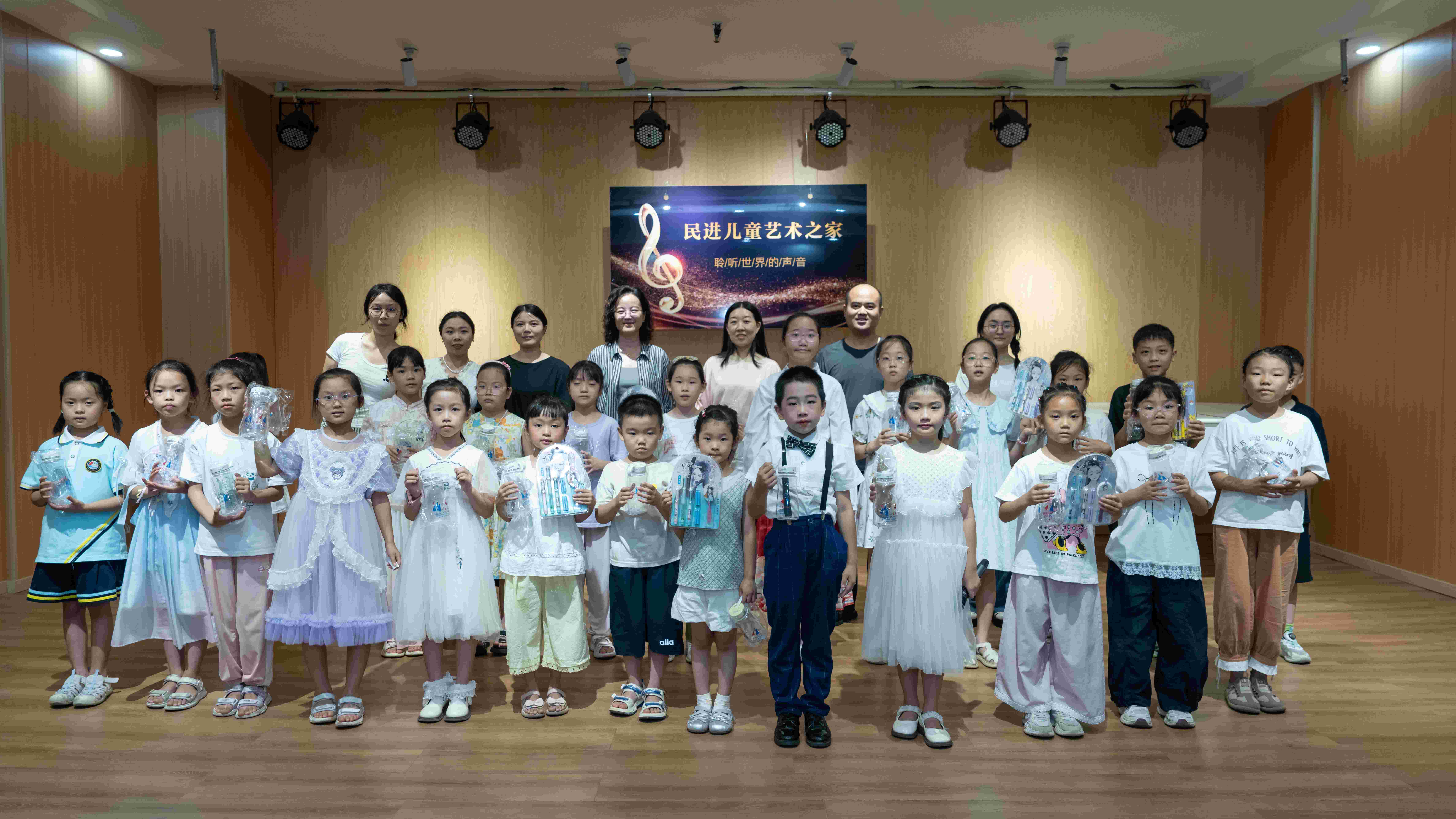 民进广安市总支“儿童艺术之家”春季公益培训 圆满结束