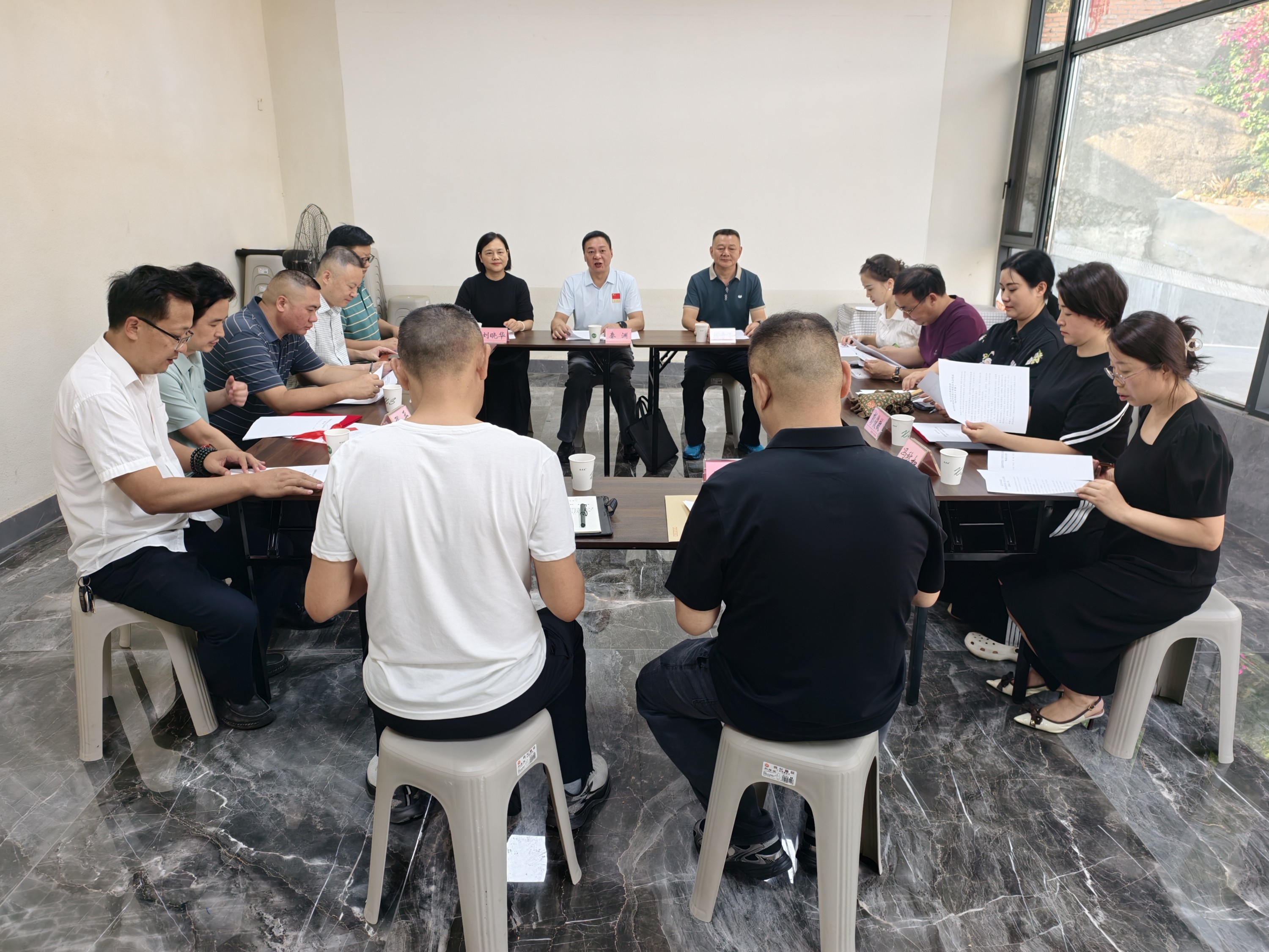 民进巴中市委会四届二次全委(扩大)会议召开